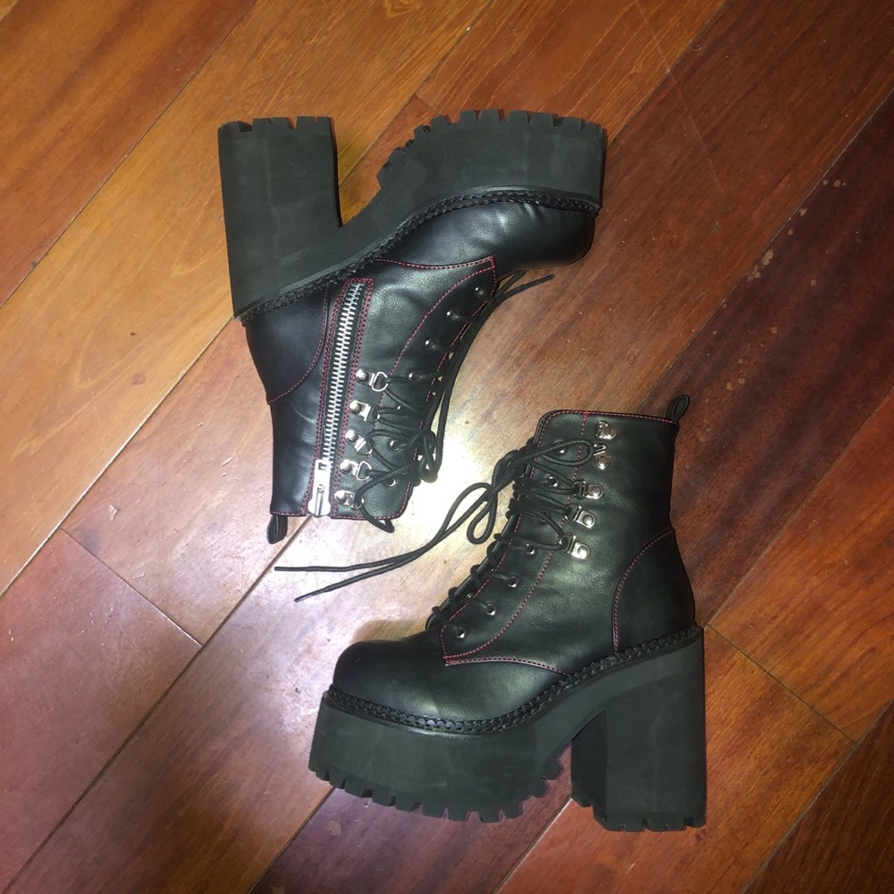 Brand new without box demonia boots, women’s size 6